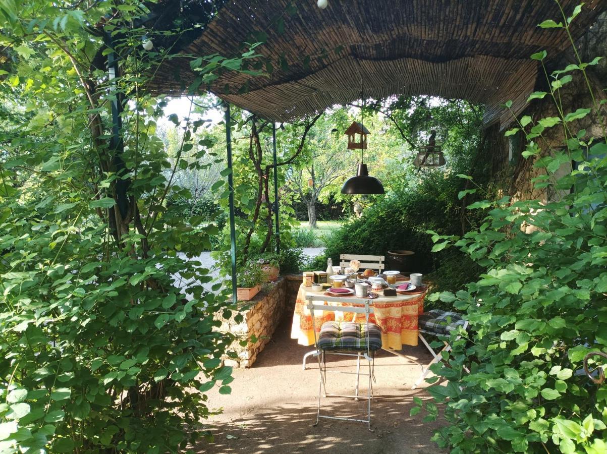 Campagne De Pre Grand Bed and Breakfast Saint-Étienne-les-Orgues Eksteriør billede